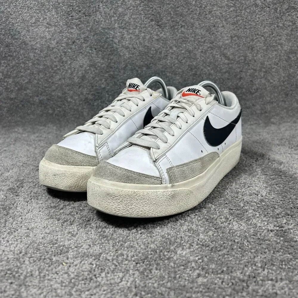 Nike Blazer Low DJ0292-101 Women’s Size 9.5 White Black Platform Shoes Used